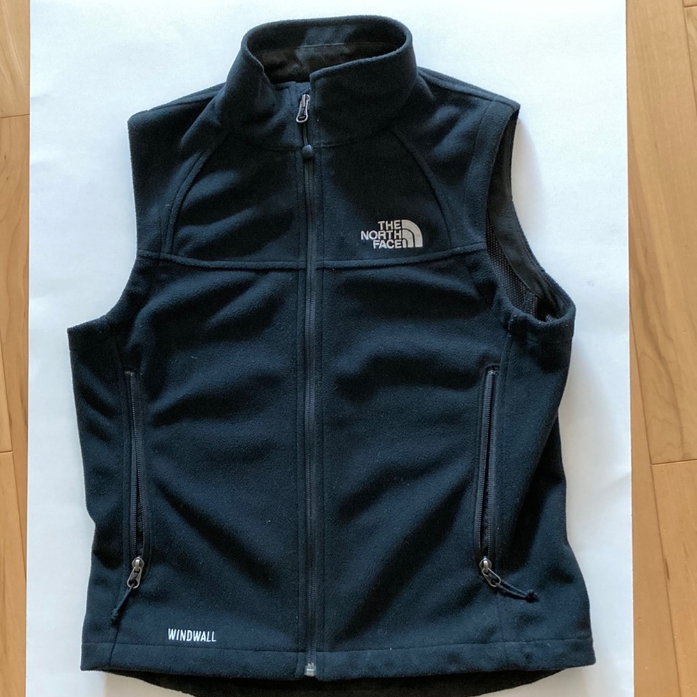 The North Face fleece windwall black vest size small
